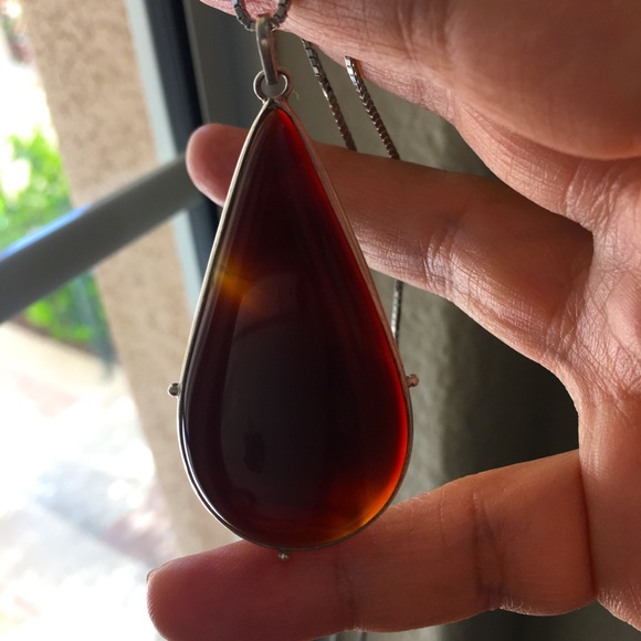 Natural sard agate sterling silver pendant & chain - Picture 3 of 12